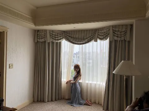 加藤 史帆｜本日発売！祝としちゃん表紙(・ω・)（2019-10-10）｜2枚目