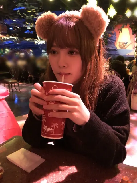 加藤 史帆｜アイスティー飲んでるよ(・ω・)（2018-03-07）