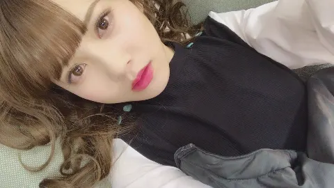 加藤 史帆｜明日会えるよ！(・ω・)（2018-02-11）