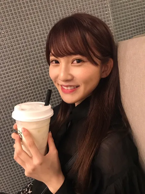 加藤 史帆｜杏仁豆腐(・ω・)（2018-09-21）｜6枚目