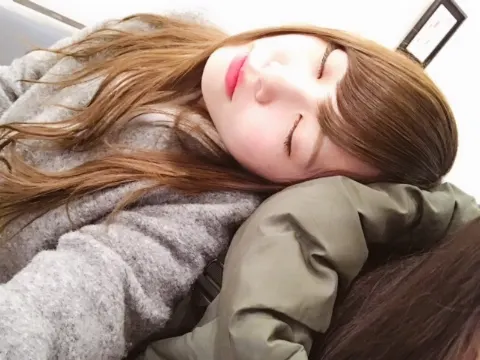 加藤 史帆｜生誕パーカー( ・ω・)（2017-03-15）｜3枚目