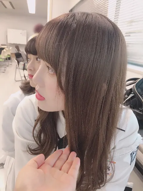 加藤 史帆｜㊗️㊗️(・ω・)（2018-05-30）｜3枚目