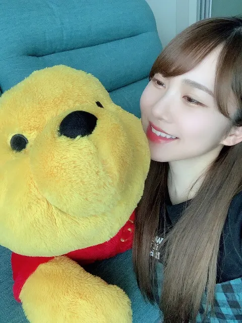 加藤 史帆｜すやすや(・ω・)（2020-04-27）