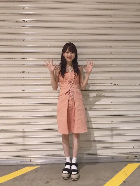 加藤 史帆｜スイカを食べたら夏感じました(・ω・)（2018-07-17）