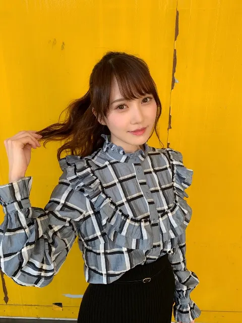 加藤 史帆｜TikTokデビュー(・ω・)（2019-03-27）｜2枚目