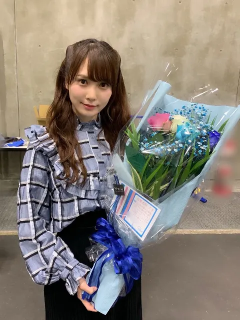 加藤 史帆｜TikTokデビュー(・ω・)（2019-03-27）｜4枚目