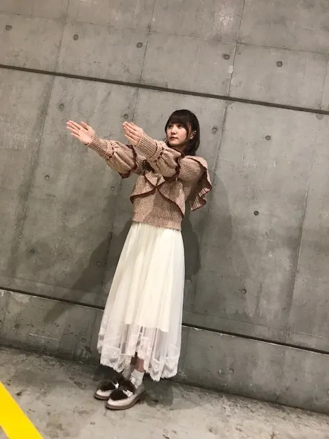 加藤 史帆｜愛おしいという気持ち(・ω・)（2018-11-20）｜2枚目