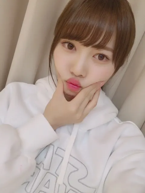 加藤 史帆｜キラキラ(・ω・)⭐️（2017-12-12）
