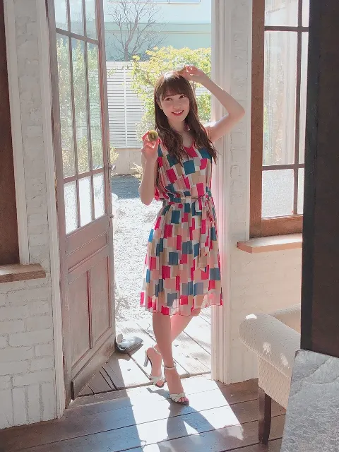 加藤 史帆｜フルーツ食べたい(・ω・)🥭🍓🍌（2020-04-04）｜4枚目