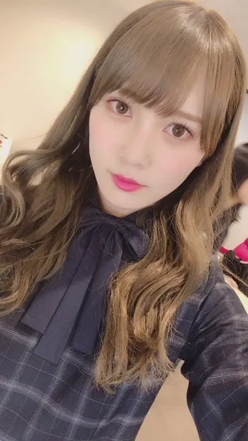 加藤 史帆｜ハマってしまった。(・ω・)（2018-04-02）