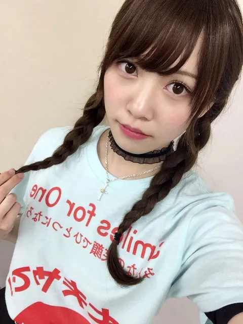 加藤 史帆｜3rdシングル最後の( ・ω・)（2017-03-05）｜5枚目