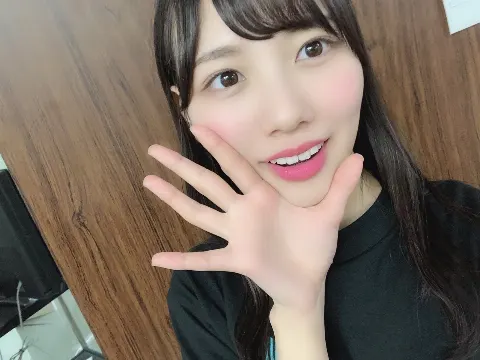 河田 陽菜｜2019年（2019-01-03）｜2枚目