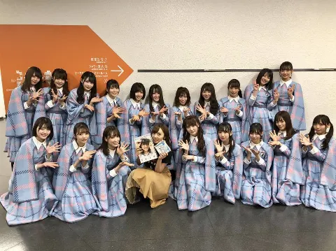 河田 陽菜｜あやふや（2019-01-23）｜2枚目