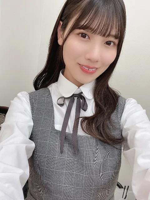 河田 陽菜｜一段飛ばし（2021-05-05）｜2枚目