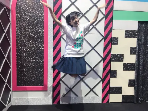 松田 好花｜オフショット🎄（2018-12-19）｜9枚目