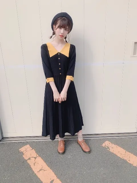 松田 好花｜隣の席の美穂の身体が揺れていると思ったら、案の定ユニゾンエアーをやってました笑（2019-09-29）｜5枚目
