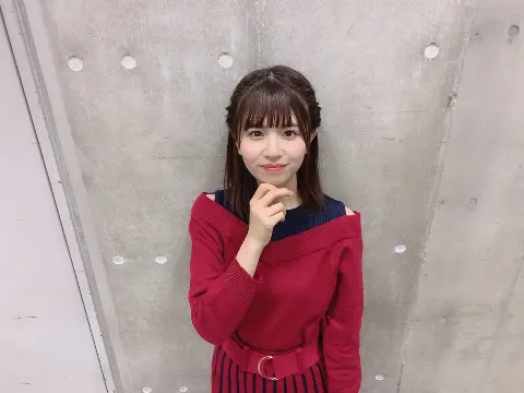 松田 好花｜ボルドーに囲まれて（2019-11-26）｜5枚目