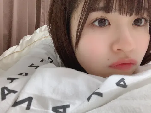 松田 好花｜夜ご飯バナナにしようと思っていたのに忘れてしまって普通にお弁当食べちゃった（2019-12-11）