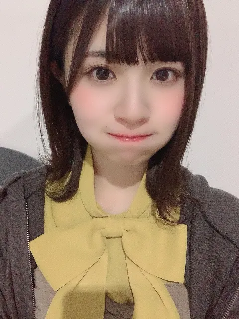 松田 好花｜ヨーグルトを食べながら（2019-12-15）｜2枚目