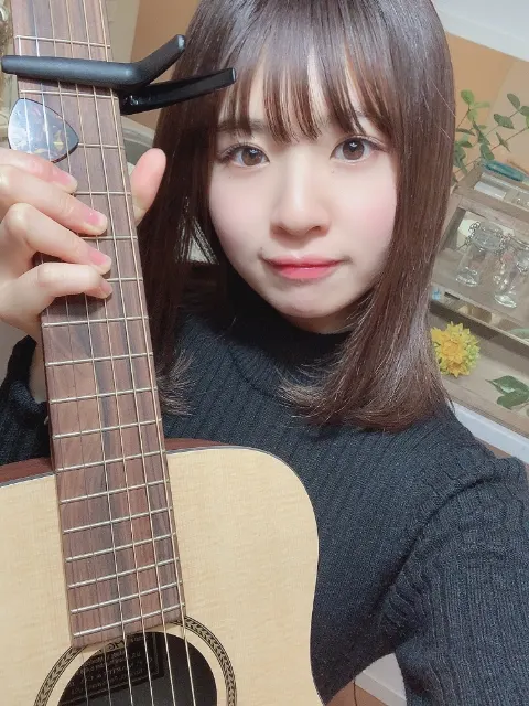松田 好花｜日向坂46 デビュー1周年☀️（2020-03-28）｜2枚目