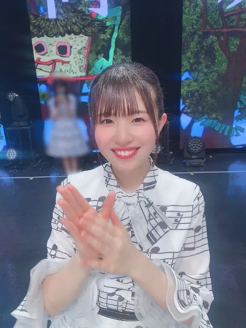 松田 好花｜ひな誕祭ありがとう🥚（2020-04-02）｜4枚目