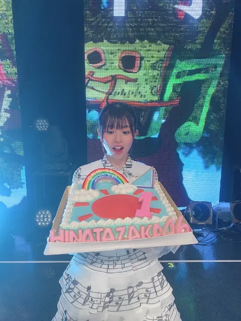 松田 好花｜ひな誕祭ありがとう🥚（2020-04-02）｜2枚目