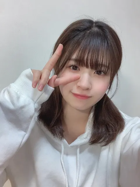 松田 好花｜あなたはだんだん眠くなーる😴（2020-04-21）｜3枚目