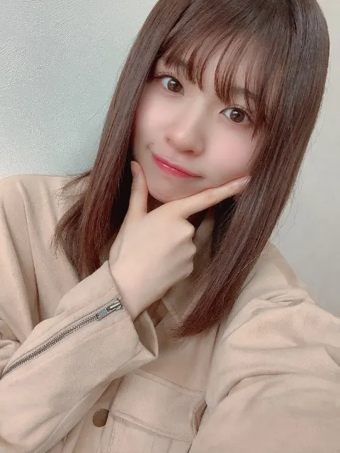 松田 好花｜あつ森にラスタカラーのTシャツを着た住民が引っ越してきました。その名はカルロス。（2020-04-09）