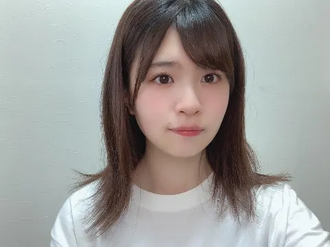 松田 好花｜エビフライが衣だらけだった時、すごいショックだよね（2020-05-10）｜2枚目