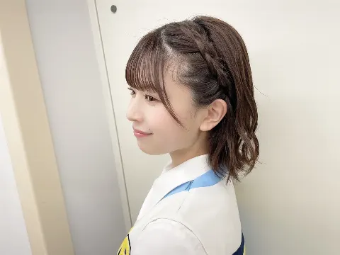 松田 好花｜シワになりやすいシャツ（2021-05-28）｜2枚目
