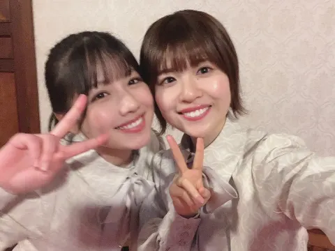 松田 好花｜みんな笑ってるんでしょ！笑70年代の髪型に忠実に寄せに行ったのです！いや、怒ってないですからね！笑（2022-04-19）｜5枚目