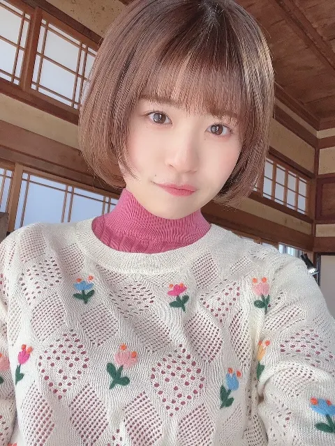 松田 好花｜みんな笑ってるんでしょ！笑70年代の髪型に忠実に寄せに行ったのです！いや、怒ってないですからね！笑（2022-04-19）