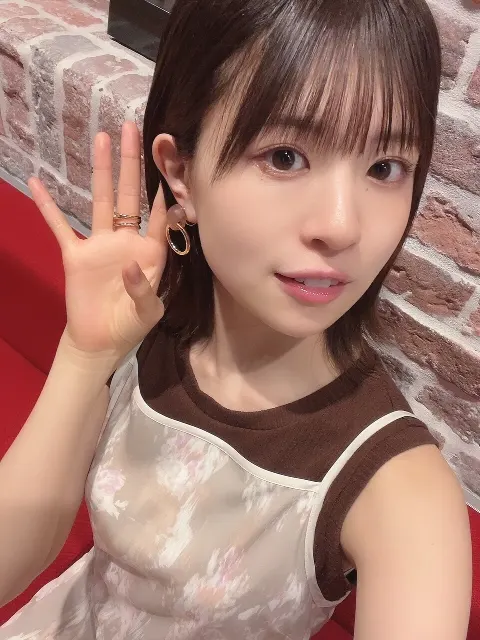 松田 好花｜耳をすまして聴いてね👂🏻（2022-08-27）｜2枚目