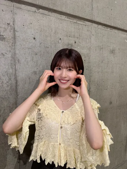 松田 好花｜リアルミーグリありがとう！お花も💐（2025-05-26）｜2枚目
