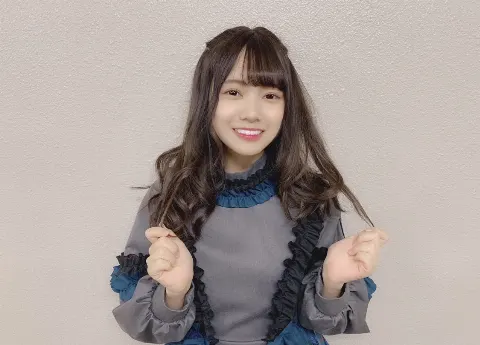 宮田 愛萌｜冬の下校時に食べ歩くあんまんの味（2018-11-29）｜2枚目