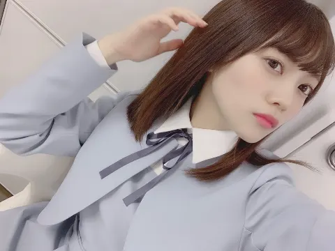 宮田 愛萌｜寒さを忘れていくなんて（2019-04-13）｜2枚目