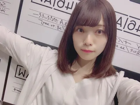 宮田 愛萌｜目を細めてみる（2019-05-24）