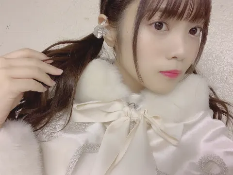 宮田 愛萌｜いちごジャムを入れた紅茶を飲まない（2019-05-29）｜2枚目