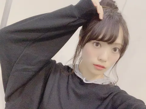 宮田 愛萌｜まちぼうけ（2019-10-03）｜4枚目