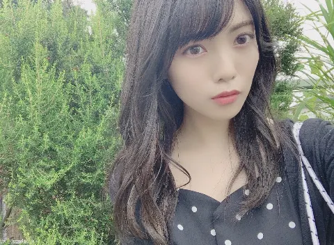 宮田 愛萌｜膝と紫陽花（2020-06-29）｜3枚目