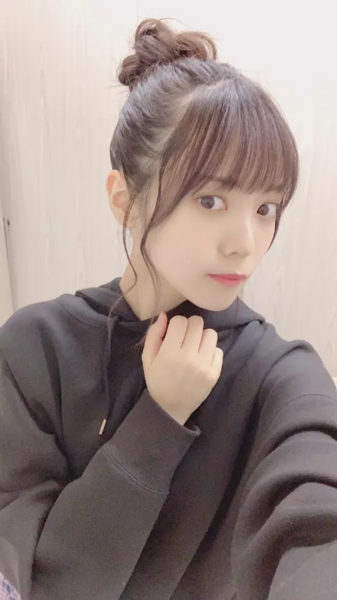 宮田 愛萌｜紙より軽くても（2021-03-03）｜2枚目