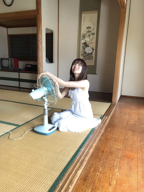 宮田 愛萌｜移り気な花の裏で（2019-07-15）｜2枚目