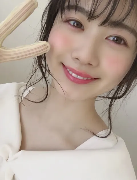 丹生 明里｜~好きなものがまた増えた！~（2020-04-01）｜3枚目