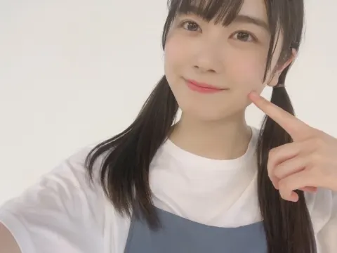 丹生 明里｜~青空に隠れている~（2020-09-01）｜2枚目