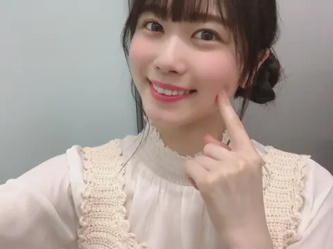 丹生 明里｜~嬉しいの意味の顔文字です(´｡✪ω✪｡｀)~（2020-09-16）