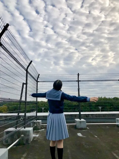 丹生 明里｜~もこもこくつした~（2020-11-20）｜4枚目