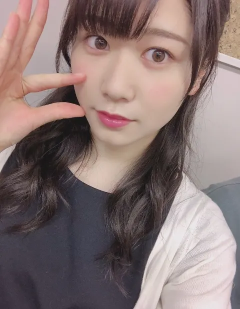 丹生 明里｜~何かに集中している時に急に他のことも気になりだして我慢できなくて結局そっちに手を出してしまう性格です~ 丹生明里（2018-05-16）