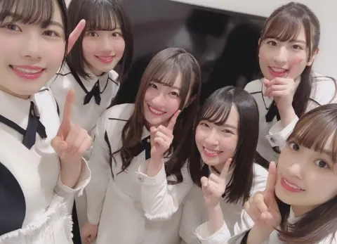 丹生 明里｜~HAPPY~（2019-02-24）｜3枚目