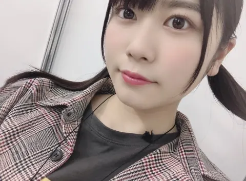 丹生 明里｜~桃~（2019-09-29）｜2枚目