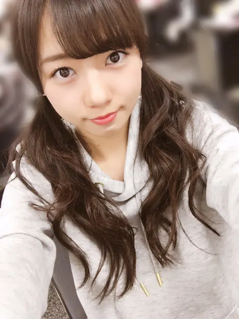 齊藤 京子｜幕張個別握手会（2017-02-19）｜2枚目